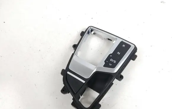Audi Q5 SQ5 Gear shifter surround trim plastic 8W2713111C