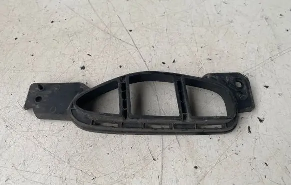 Hyundai Kona I Front bumper mounting bracket 86578K4000