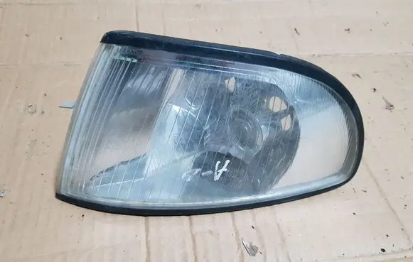 Audi A4 S4 B5 8D Front indicator light