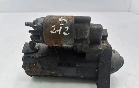Nissan Juke I F15 Starter motor