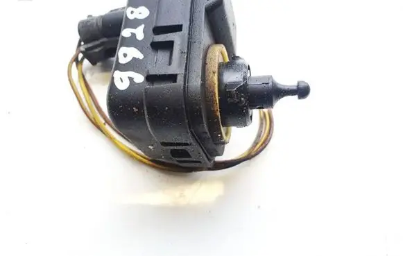 Opel Zafira A Headlight level adjustment motor 