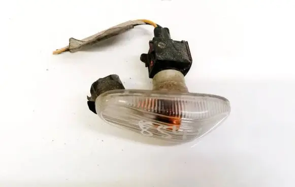 Saab 9-5 Front fender indicator light