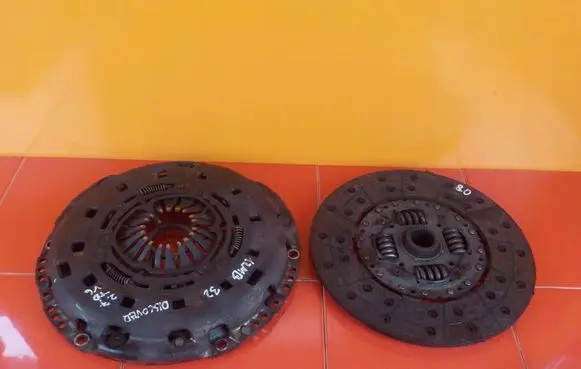 Land Rover Discovery 3 - LR3 Clutch set kit 326006410 SPRZEGLO