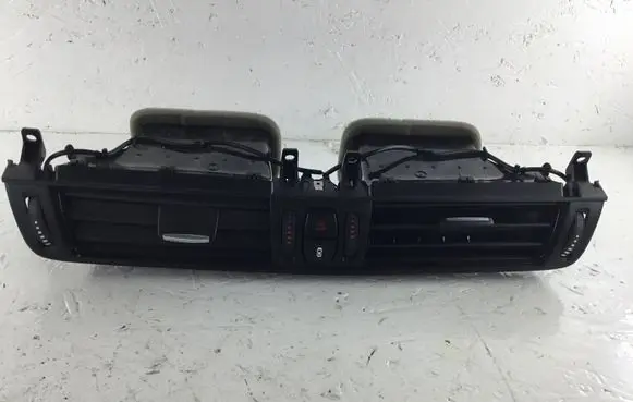 BMW X5 F15 Dash center air vent grill 925264810 0859210