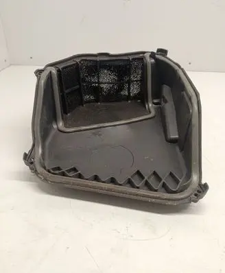 BMW 5 F10 F11 Air filter box cover 9216223