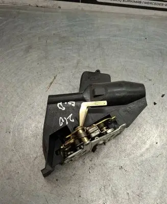 Mercedes-Benz E W210 Rear door lock 2027300635
