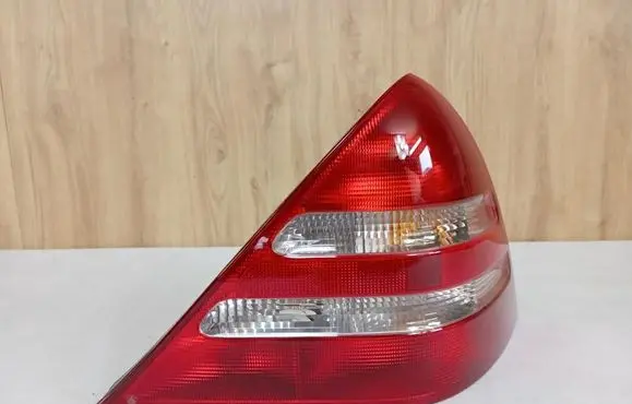 Rear/tail lights