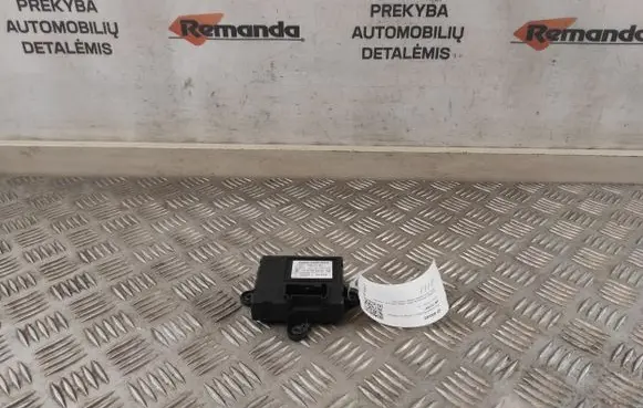 Volvo V70 Door control unit/module 0507918200