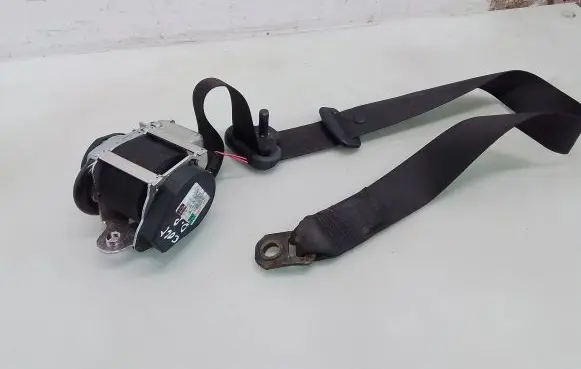 Mitsubishi Colt Front seatbelt