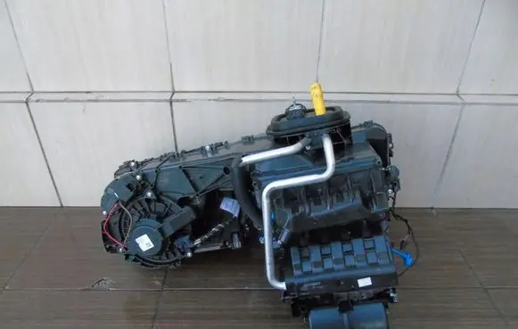 Volvo XC40 Interior heater climate box assembly 