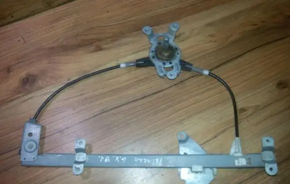 Nissan Primera Sliding door window regulator with motor