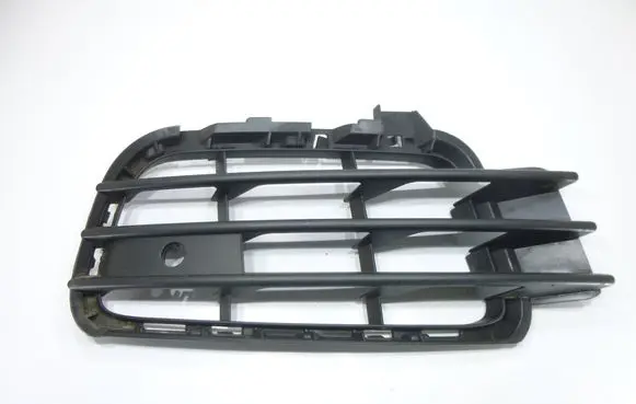 Volkswagen Touareg II Front bumper lower grill 7P6853666A