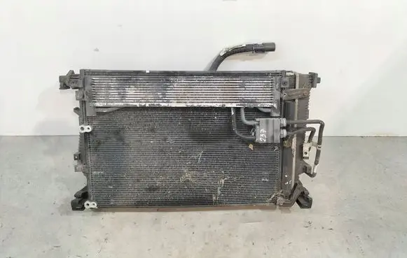 Jeep Cherokee Coolant radiator AA422750