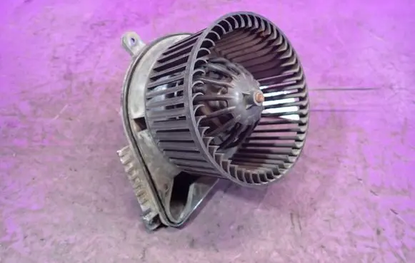 Mercedes-Benz Sprinter W901 W902 W903 W904 Heater fan/blower 