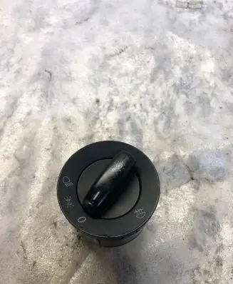 Volkswagen Jetta VI Light switch 1k0941431bb