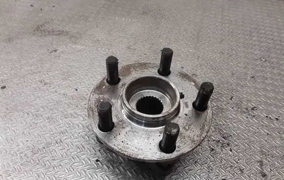 Subaru Forester SH Front wheel hub 