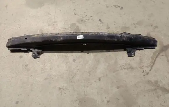 Volkswagen Golf IV Rear beam 
