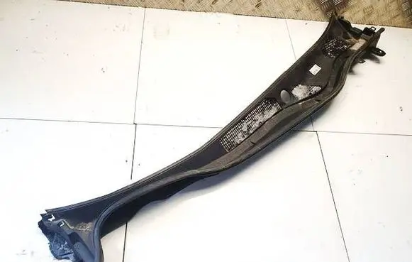 Lexus GS 300 350 430 450H Wiper trim 5570830100