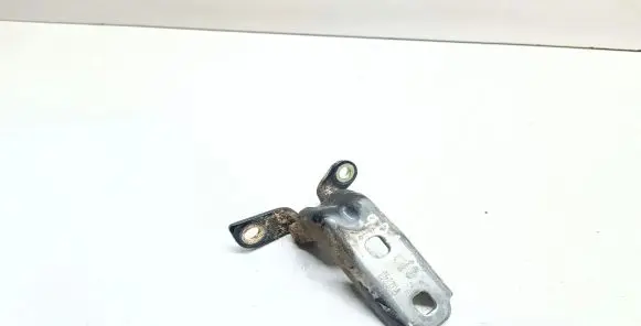 Opel Mokka Rear door lower hinge