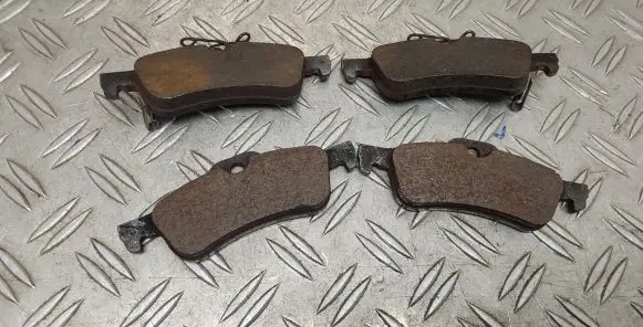 Toyota Yaris Brake pads (rear) 