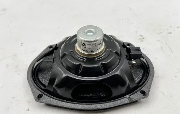 Jeep Grand Cherokee WL Rear door speaker P68347024AA