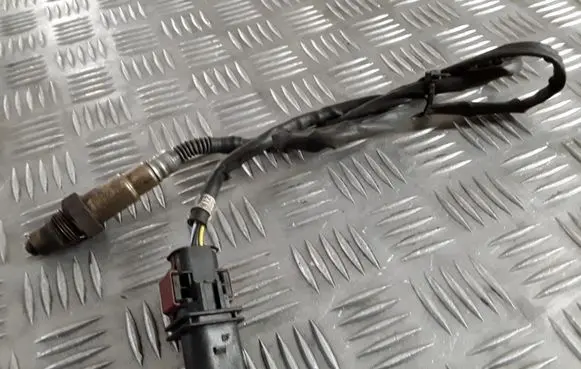 Volkswagen Touareg I Lambda probe sensor 07Z906262 0281004024