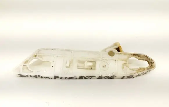 Peugeot 308 Front bumper mounting bracket AA36136489