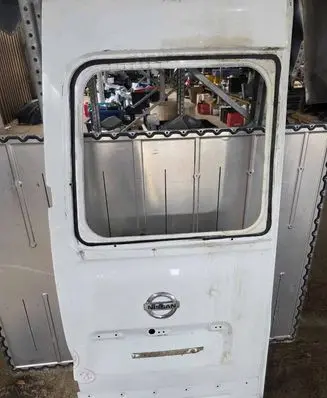 Nissan NV400 Back/rear loading door 
