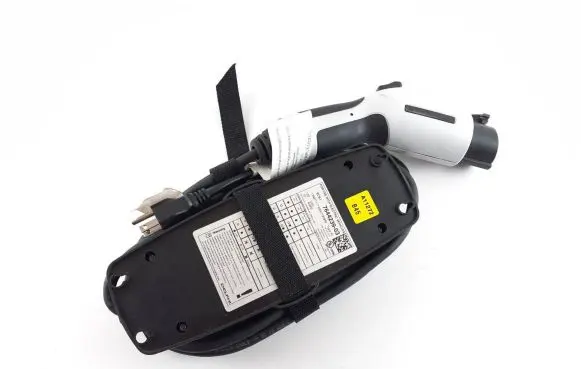 BMW i3 Electric car charging cable 7644239 13987117 140527190955