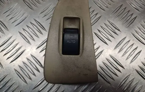 Toyota Avensis T250 Electric window control switch 7423105140 8655