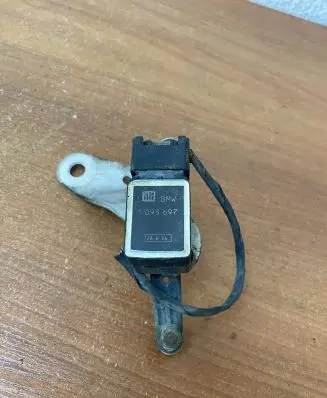 BMW 7 E65 E66 Front height sensor lever 1093697 G344
