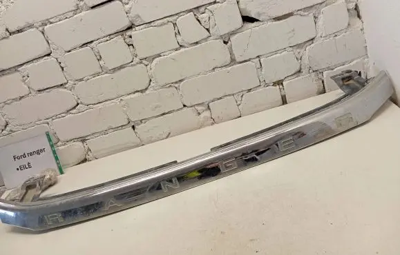 Ford Ranger Front bumper upper radiator grill AB398178AD