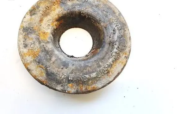 Volkswagen Touran I Front coil spring rubber mount 1K0512149B