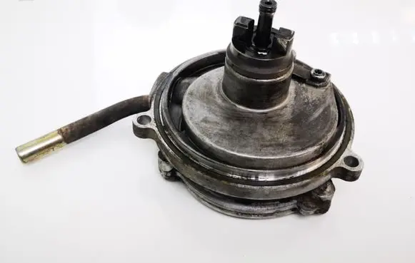 Mercedes-Benz Vaneo W414 Vacuum pump A6682300165
