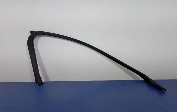 Ford Mondeo MK I Front bodywork piece DS73F201A19A
