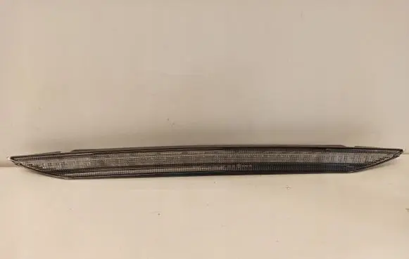 Porsche Boxster 986 Third/center stoplight 98763105002