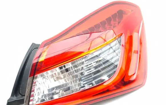 Maserati Ghibli Rear/tail lights 06700084810 03550000 06700084840