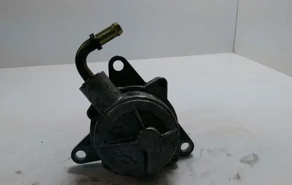 Renault Laguna I Vacuum pump 72188305E