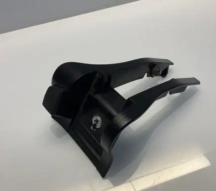 Mercedes-Benz E W211 Rear seat rail trim cover A2119200786 984006 2119200786