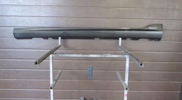 Front sill (body part)