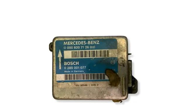 Mercedes-Benz E AMG W210 Airbag control unit/module 0285001077 0008207126