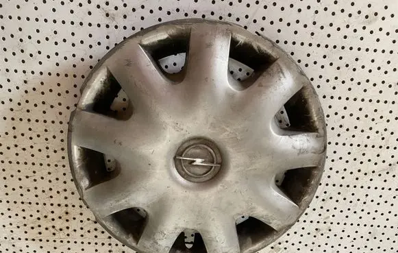 Opel Vectra B R14 wheel hub/cap/trim 