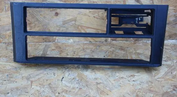 BMW 5 E34 Dashboard glove box trim 