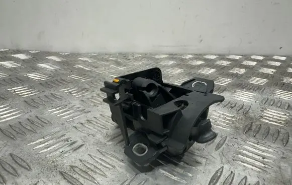BMW 3 E92 E93 Tailgate exterior lock 7167321