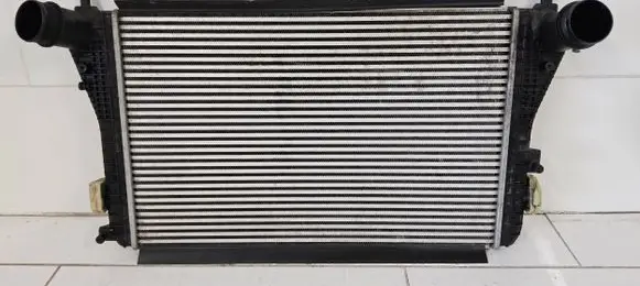 Volkswagen PASSAT B7 Intercooler radiator 3C0145805AN