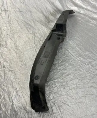 Volvo S90, V90 Fender mounting bracket 31688206 BQ2FA