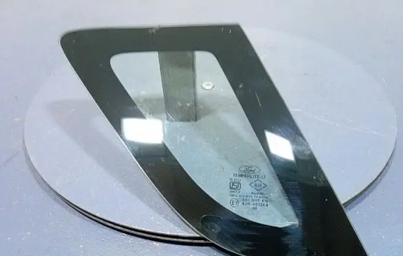 Ford Ecosport Rear side window 