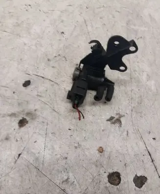 Audi A8 S8 D4 4H Turbo solenoid valve 1K0906283A