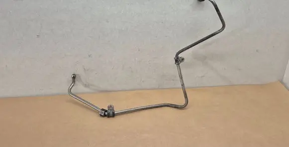Audi A3 S3 8P Turbo turbocharger oiling pipe/hose 038145771ae