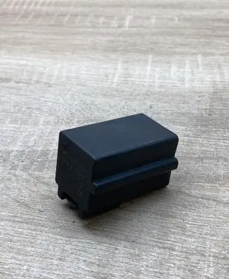 Opel Zafira B Coolant fan relay 13119468